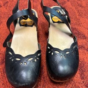 EUC Swedish Hasbeens Haga Sandals Size 37